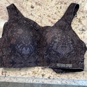 Victoria’s Secret gently used sports bra